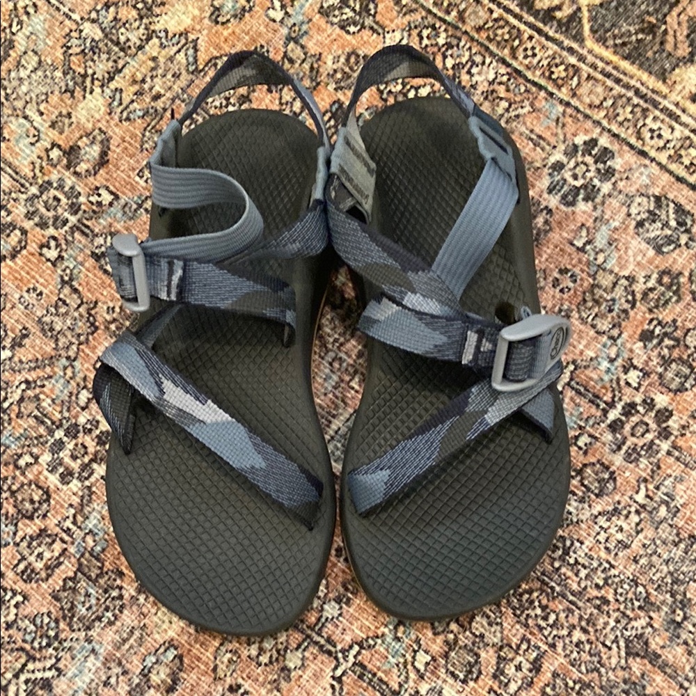 Chaco Women’s Z/Cloud Sandal.  Rambling Navy.  Size 7. Great condition